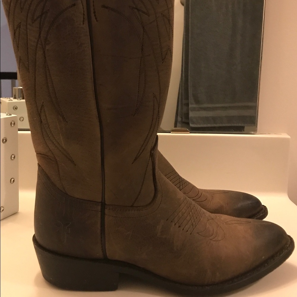 FRYE cowboy boots
